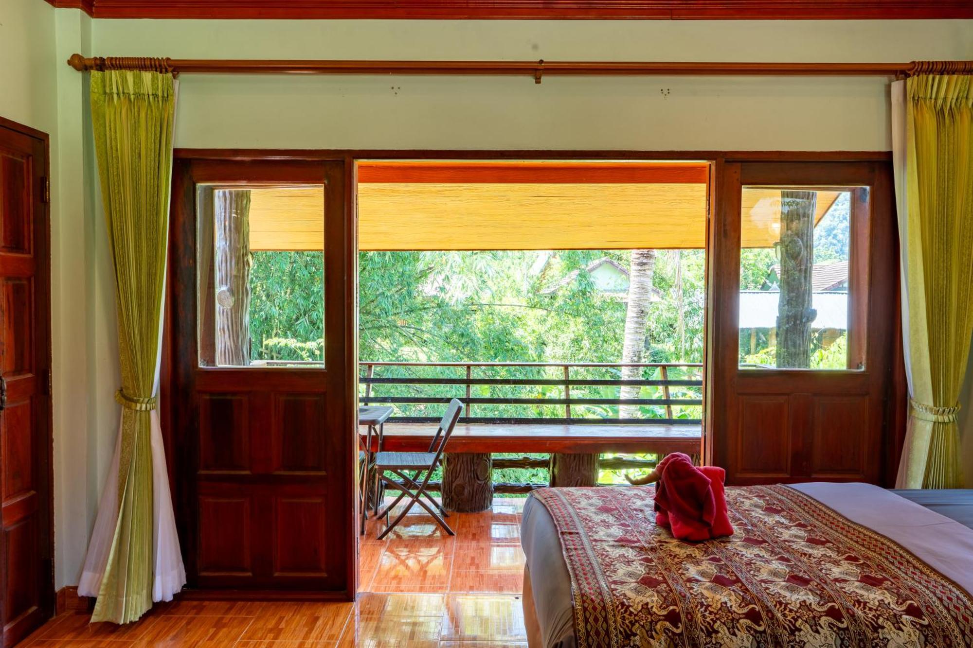 Khaosok Rainforest Resort