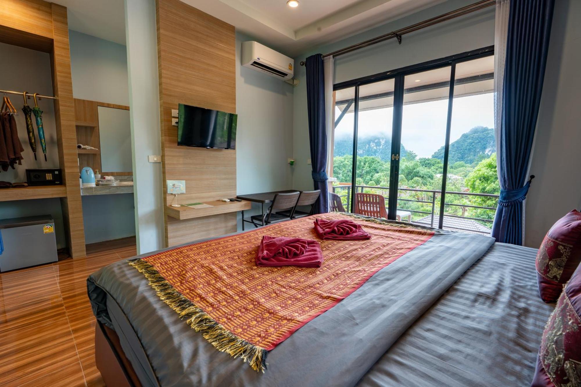Курортный комплекс Khaosok Rainforest Khao Sok National Park